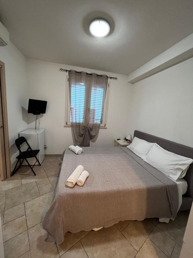 Rena Bianca House Hotel Porto Torres Eksteriør billede