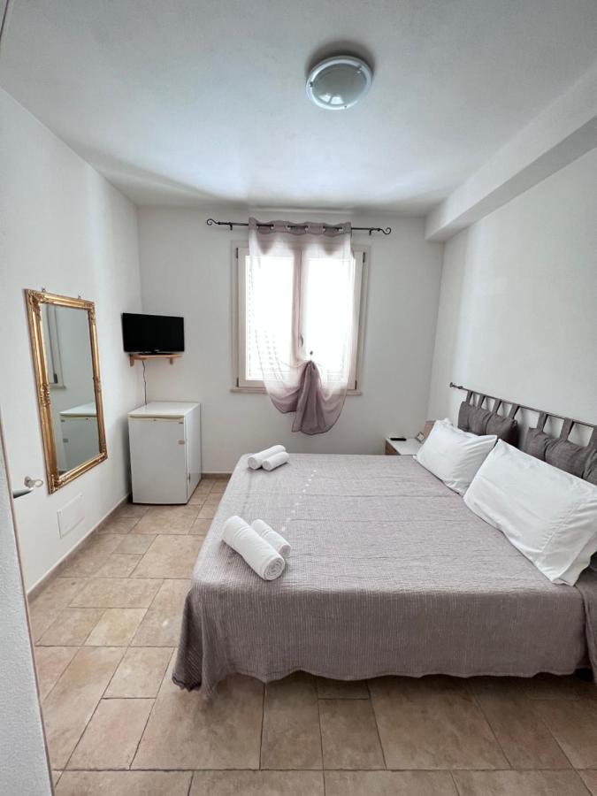 Rena Bianca House Hotel Porto Torres Eksteriør billede
